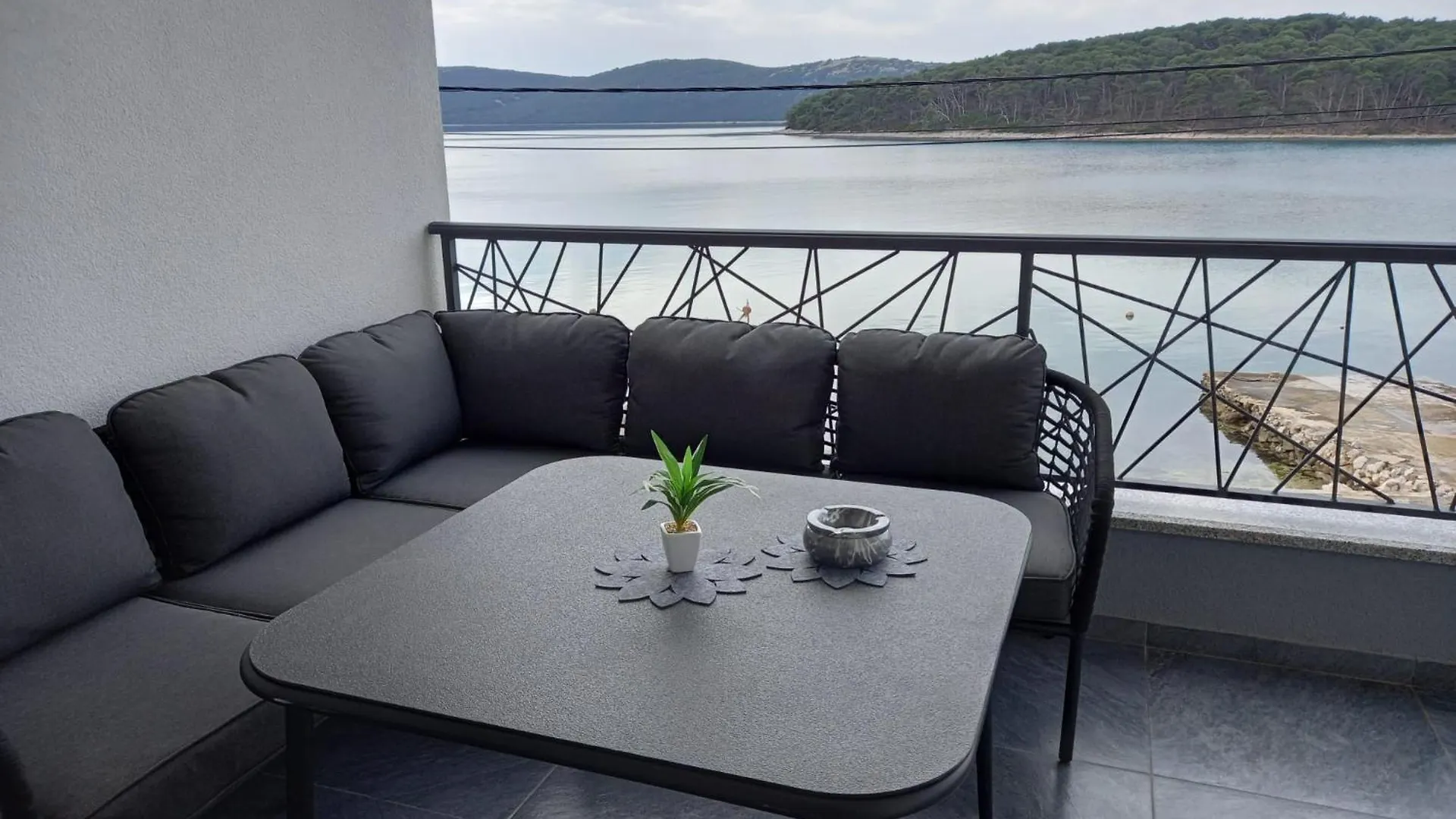 Mahar Apartment Molat Croatia