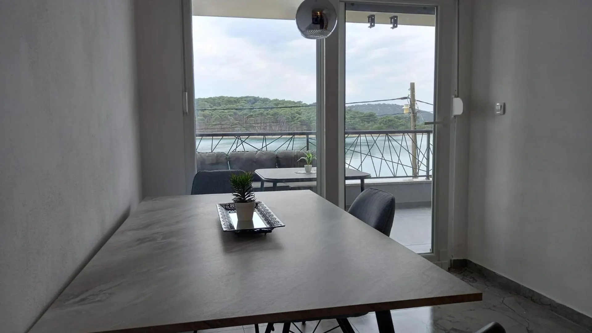 Mahar Apartment Molat 0*,  Croatia
